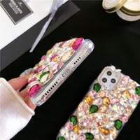 Nouvelle coque de téléphone de luxe en forme de cœur, de marque de créateur, avec strass scintillants et diamants, pour iPhone 17 16 15 14 13 11 12, étui parfum pour filles