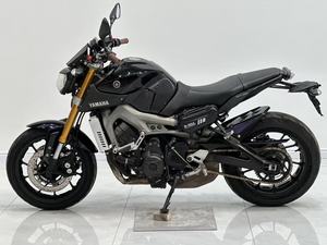 Motocicleta Todoterreno <span class=keywords><strong>Yamaha</strong></span> <span class=keywords><strong>MT</strong></span>-<span class=keywords><strong>09</strong></span> de 900cc de Gasolina - Product Image 2