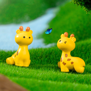 Mini figurines de girafe en résine, miniatures de girafe, ornements en résine pour micro-paysages DIY, accessoires pour maison de poupée féerique - Product Image 4