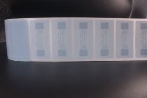 Etiqueta RFID UHF de 860-960 MHz de Largo Alcance para Control de Acceso, Adhesiva, Impermeable, con Chip Alien H3 - Product Image 2