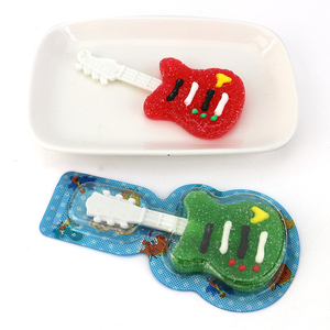 Bonbons à sucettes gommeux <span class=keywords><strong>en</strong></span> forme de <span class=keywords><strong>guitare</strong></span> de dessin animé - Product Image 4