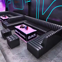 Ensemble de canapé de salon moderne avec revêtement en cuir et table centrale pour karaoké Bar Clubhouse Salle de réception