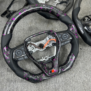 Volant de direction en cuir perforé au design unique, carbone forgé pour Toyota Corolla Levin - Product Image 2