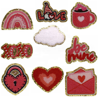 Design de mode Broderie Saint Valentin Série Amour Coeur Paillettes Fer À Capuche Lettre Chenille Patchs Pour Vêtements sac chemise