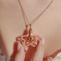 Collier Pendentif Étoile Fille Magique en Or Émaillé avec Breloques en Cristal Rubis, Breloque Étoile Suspendue, Chaîne Délicate, Bijou Cadeau pour Femme