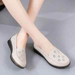 Chaussures plates décontractées et confortables pour femmes, nouveau style 2026, antidérapantes et respirantes, idéales pour l'extérieur (modèle 'Mom's Lazy') - Product Image 6