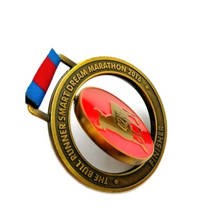 <span class=keywords><strong>เ</strong></span>หรียญรางวัลโลหะรูปทรงแปลกตา สไตล์สปอร์ต งานศิลปะ พิมพ์ลายดิจิทัลตามสั่ง โลโก้ 3 มิติ ชุบทอง ผลิตด้วยวิธีหล่อขึ้นรูปด้วยโลหะผสมสังกะสีเคลือบผิวแบบโบราณ - Product Image 2