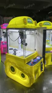 Chất lượng cao Mini <span class=keywords><strong>Arcade</strong></span> Crane Claw Máy Trò chơi đồng xu-hoạt động búp bê máy cho bán buôn - Product Image 4