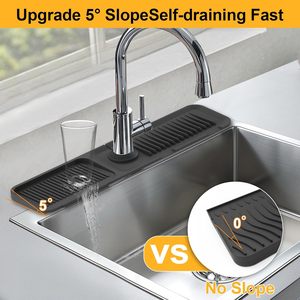 <span class=keywords><strong>Tappetino</strong></span> in <span class=keywords><strong>Silicone</strong></span> <span class=keywords><strong>per</strong></span> Rubinetto da 24 Pollici, Protezione Antispruzzi <span class=keywords><strong>per</strong></span> <span class=keywords><strong>Lavello</strong></span> con Drenaggio Rapido e Foro Regolabile - Product Image 2