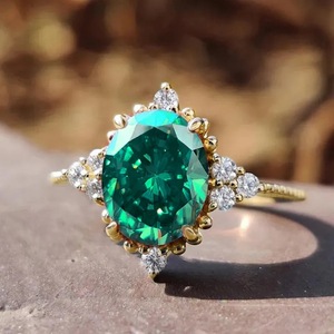 Nuovo Anello Vintage Francese con Zirconi Brillanti, Elegante Ornamento di Lusso per l'Indice da Donna per l'Uso Quotidiano - Product Image 6