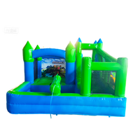 Château gonflable d'intérieur commercial, modèle design, direct usine, avec toboggan aquatique et tuyau d'arrosage, en PVC