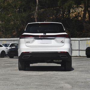 Changan X7 PLUS 2024 1.5T Manuale Nuovo SUV Compatto a Benzina 7 Posti Comfort <span class=keywords><strong>Auto</strong></span> a Benzina ad Alta Velocità - Product Image 6