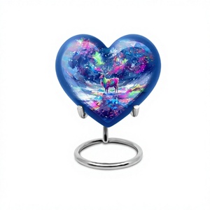 Venta caliente Moose Walking Heart Shape Memorial Cremación Urna para cenizas humanas con soporte y bolsa de terciopelo gratis - Product Image 1