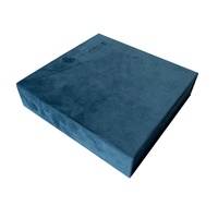 Boîte d'emballage de luxe en velours avec logo personnalisé en relief ou en creux, pelliculage mat, revêtement UV, carton ondulé et doublure en éponge pour produits oculaires