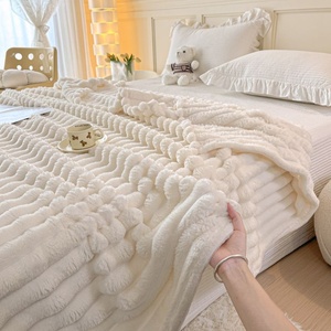 Giá Rẻ Bán Buôn Giá Dày Lông Cừu Ném Chăn <span class=keywords><strong>100</strong></span>% <span class=keywords><strong>Polyester</strong></span> Jacquard Sọc Sang Trọng Flannel Ném Chăn - Product Image 5