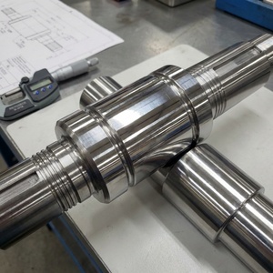 ชิ้นส่วนเหล็กกลึง CNC สำหรับเพลาของมอเตอร์ไฟฟ้าความแม่นยำสูง - Product Image 1