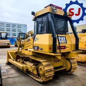 Offre Spéciale : Bulldozer Compact sur Chenilles CAT D5K d'Occasion pour la Construction Urbaine et le Défrichement – Bien Entretenu, Faible Coût d'Exploitation - Product Image 1