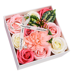 Nuova Moda Bouquet di Fiori di Sapone Artificiali a Lunga Durata in Confezione Regalo con Biglietto d'Auguri per la Festa della Mamma e del Insegnante - Product Image 4