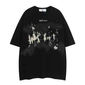 T-shirt à col rond de style américain pour hommes à la mode nouvelle jeunesse populaire coupe ample à manches courtes motif de silhouette floue teint uni - Product Image 1