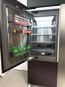 Réfrigérateur <span class=keywords><strong>encastrable</strong></span> de type américain de grande capacité de 30 pouces avec filtre à eau et machine à glaçons automatique pour hôtels et maisons - Product Image 5
