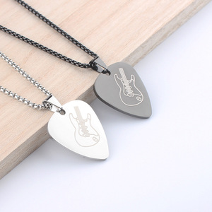 Collar con Colgante <span class=keywords><strong>de</strong></span> Acero Inoxidable Mate con Forma <span class=keywords><strong>de</strong></span> Corazón y Guitarra, <span class=keywords><strong>Cadena</strong></span> para Suéter, para Mujer - Product Image 1