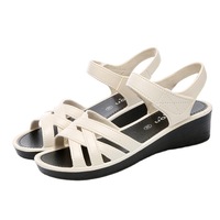 Sandales d'été en cuir à talon mi-haut et semelle souple pour femme, style ethnique, à bride unique, pour femme d'âge mûr