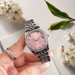 Reloj de Cuarzo para Hombre con Caja de Aleación de 40 mm, Correa de Silicona con Diseño de Cocodrilo, Esfera de Cristal y Diseño de Dibujos Animados - Product Image 5