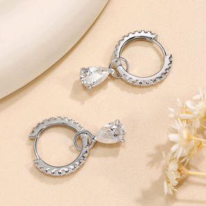 Boucles d'oreilles Moissanite simples multi-usages en argent sterling S925 plaqué avec des boucles d'oreilles Moissanite en forme de larme en or 18 carats - Product Image 3