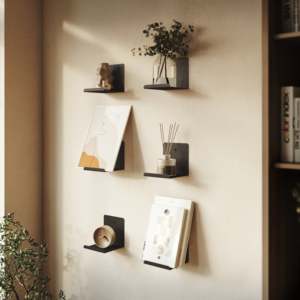 Étagère murale en métal Runa, style industriel moderne, en acier noir mat avec revêtement en poudre, pour salon ou chambre à coucher - Product Image 4