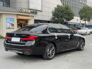 Modèle <span class=keywords><strong>2022</strong></span> de <span class=keywords><strong>BMW</strong></span> Série 5, 525Li M Sport Package, voiture à essence professionnelle, <span class=keywords><strong>prix</strong></span> d'exportation de voiture d'occasion relativement bas. - Product Image 5