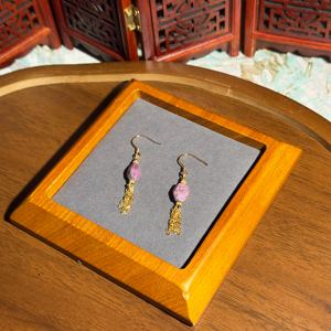 Brincos por Atacado com Pedras Preciosas Acabamento Dourado Brincos de Designer para Varejistas Globais - Product Image 2