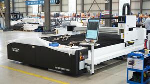 Hot Sale Lazer Cortador 1500w 3000w 6000w Fibra <span class=keywords><strong>Laser</strong></span> Máquina De Corte Preço para Folha De Metal Com Refrigerador De Água - Product Image 4