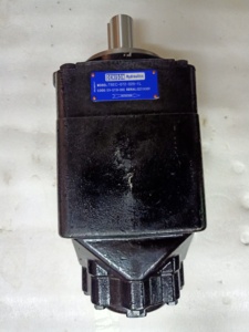 Pompe à palettes hydraulique T6CM B25 1R00 C1 haute efficacité pour engins de génie civil, raccord 1/4 pouce, 100 bars - Product Image 4