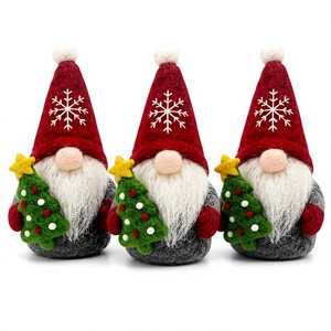 Adorno Navideño de Gnomo de Fieltro de Lana Hecho a Mano, Ecológico y Certificado, para Colgar en la Pared |   Santa Claus Tradicional Escandinavo para las Fiestas - Product Image 1