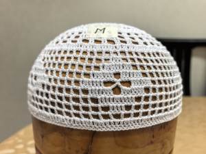 Chapeau musulman en <span class=keywords><strong>coton</strong></span> pur <span class=keywords><strong>DMC</strong></span> tissé à la main, chapeau blanc islamique pour hommes. Kippa - Product Image 1