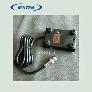 Interrupteur à pédale en métal Nantong pour machines industrielles, contrôle des équipements d'impression et d'emballage - Product Image 3