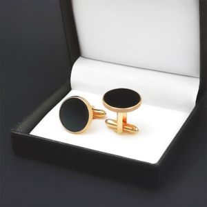 Set smoking <span class=keywords><strong>da</strong></span> uomo con Logo personalizzato di lusso-oro nero argento <span class=keywords><strong>camicia</strong></span> borchie <span class=keywords><strong>gemelli</strong></span> con bottone per matrimoni - Product Image 1