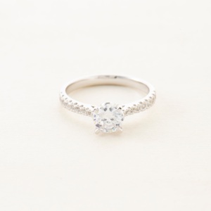 Meistverkaufter 18K Weißgold Verlobungsring mit Natürlichem Diamant, Zierlicher Versprechensring für Damen - Product Image 4