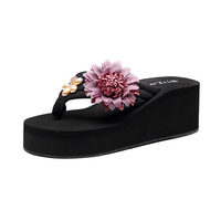 Summer New Daisy Flower Tongs à semelle épaisse Femmes Beach Wedges pantoufles