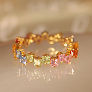 Bague de fête pour filles en or 10K 14K 18K avec saphir de laboratoire arc-en-ciel taille princesse 3x3mm, tendance estivale, bijoux fins et colorés - Product Image 2