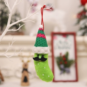 Pendentif banane verte de style espagnol avec chapeau, figurine créative à suspendre pour la décoration de la maison, du jardin et des fêtes - Product Image 3
