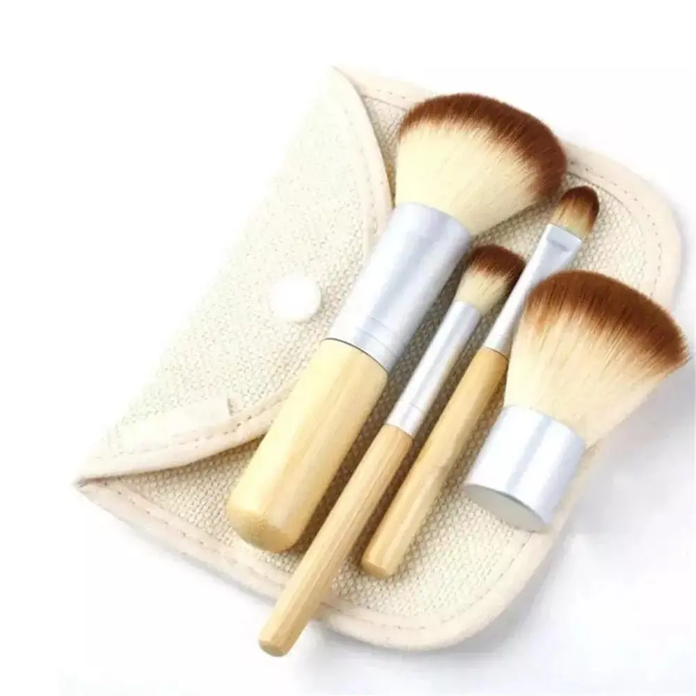 Custom logo Eco Friendly Bamboo Handle Mini Travel Brush 4pcs Makeup Brushes Set For Foundation Blending Brush Makeup With Bag