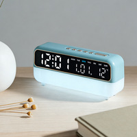 Réveil numérique IBN avec lumière ambiante LED, calendrier perpétuel, design moderne - Horloge de chevet minimaliste, calendrier hebdomadaire