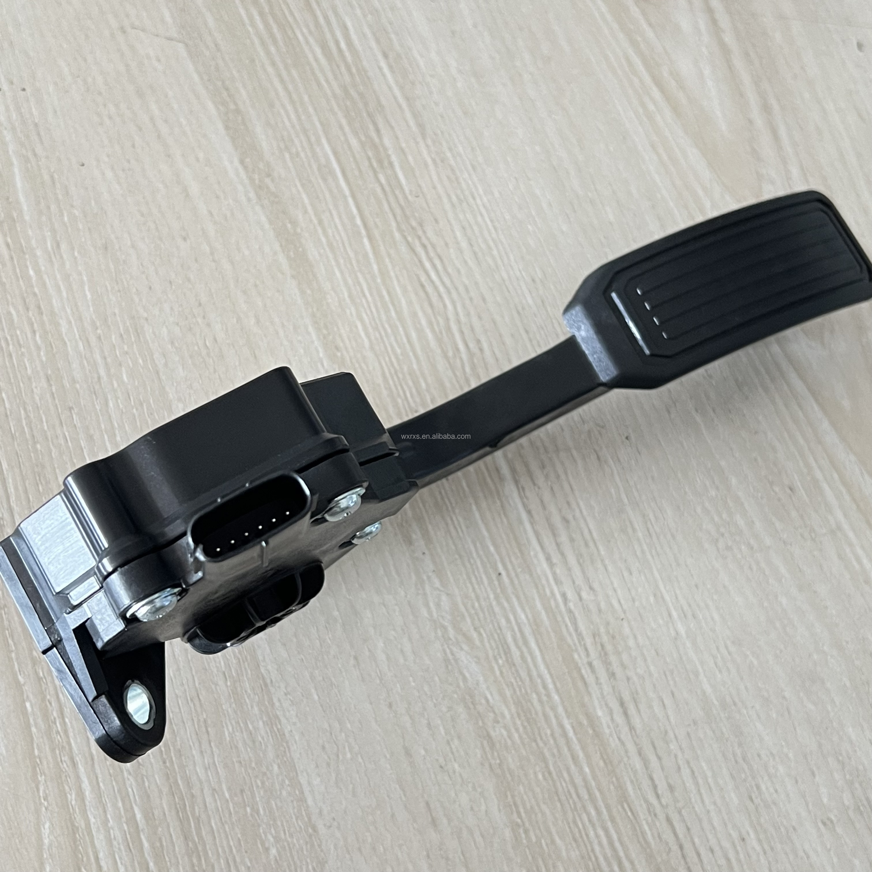 Electric Accelerator Pedal for Toyota RAV4 - High Efficiency