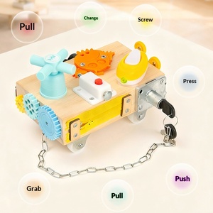 Pannello di Attività in Legno Ecologico a Tema Auto per Bambini da 2 a 4 Anni, con Ingranaggi e Leve, per lo Sviluppo delle Abilità Motorie Fini - Product Image 6