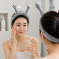 MUJU HQS003 Bandeau de lavage du visage en peluche antidérapant à grandes oreilles d'escargot, 6 couleurs, logo personnalisé, prêt à la vente en détail