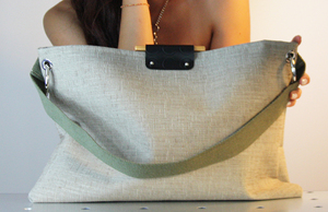 Borsa firmata fornitore italiano personalizzabile da donna borse Tote da donna di lusso alla moda in PVC - Product Image 3