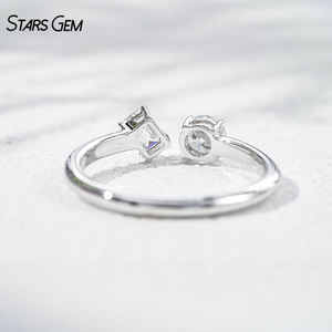 Anillo de Compromiso StarsGem Toi Et Moi de 0.5CTW, Oro Sólido de 10K, Diamante de Laboratorio DEF VS, Corte Esmeralda Brillante, Ajustable - Product Image 5