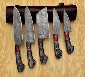 Juego de Cuchillos de Cocina de Acero de Damasco Hechos a Mano, 5 Piezas, con Mango de Madera y Bolsa de Cuero - Product Image 5