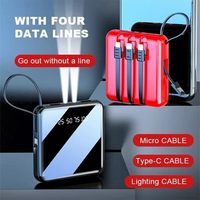 Vente en gros de banque de puissance 10000mAh Cube avec 4 câbles Finition de miroir Banque de puissance de style porte-clés portable mince